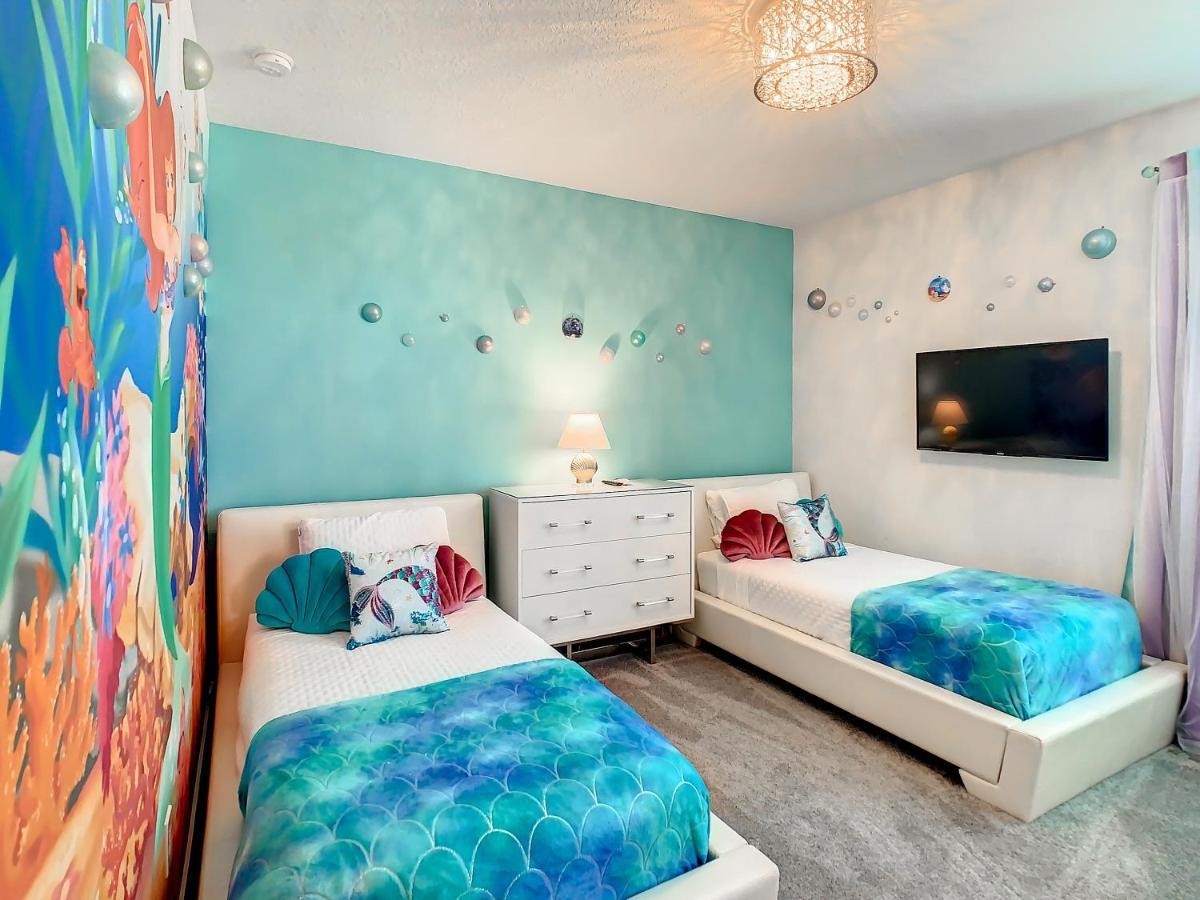 Holiday home 7 Bdr Family Themed With Mario Games And Free Pool Heat Orlando