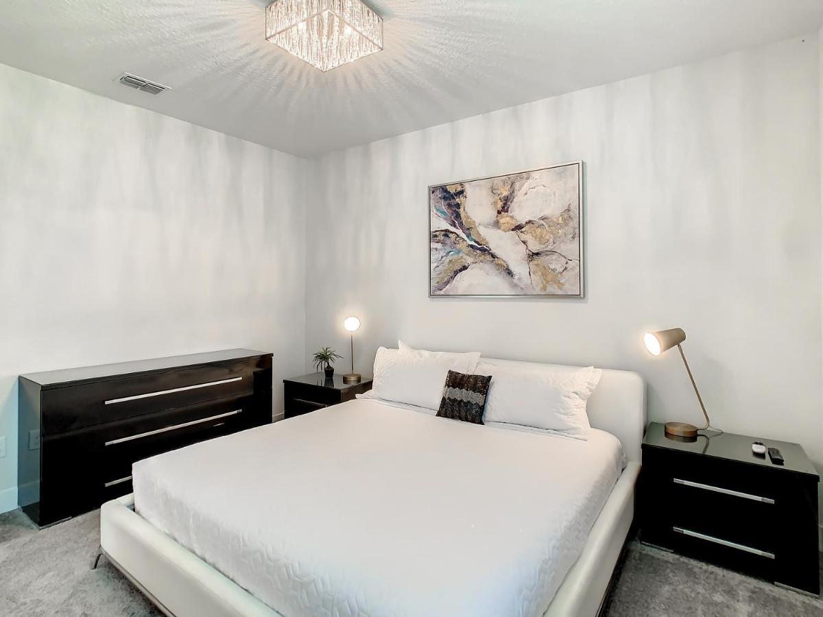 Holiday home 7 Bdr Family Themed With Mario Games And Free Pool Heat Orlando