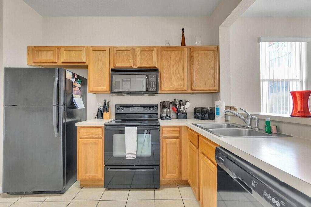 Holiday home 4 Bedroom Town On Regal Oaks *