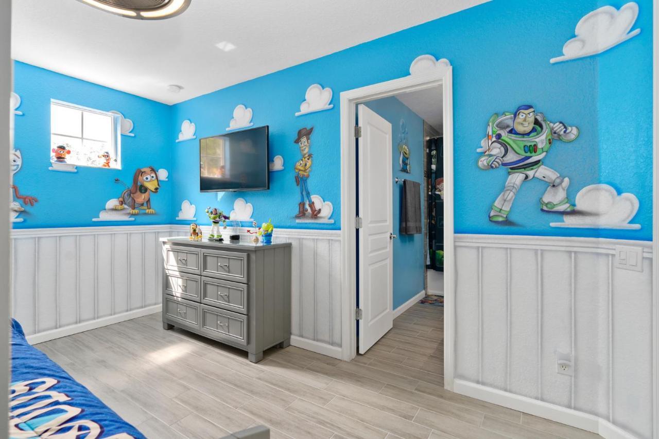 Luxury 5br Near Disney, Private Pool & Game