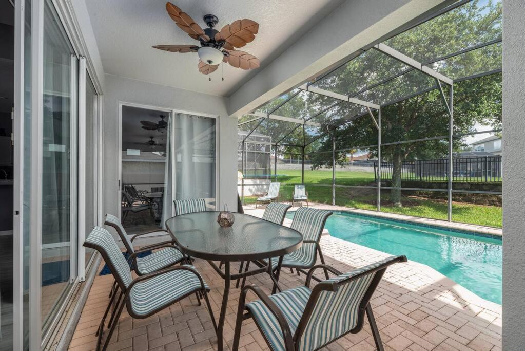 Spacious 4br Themed Rooms, Pool, Near Holiday home