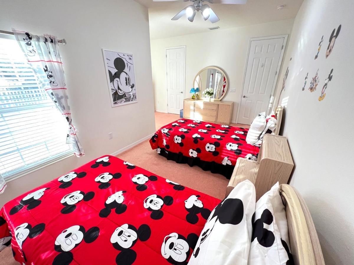 Mickey's Lakefront Retreat: Disney-close Luxury With Pool & Hot Tub