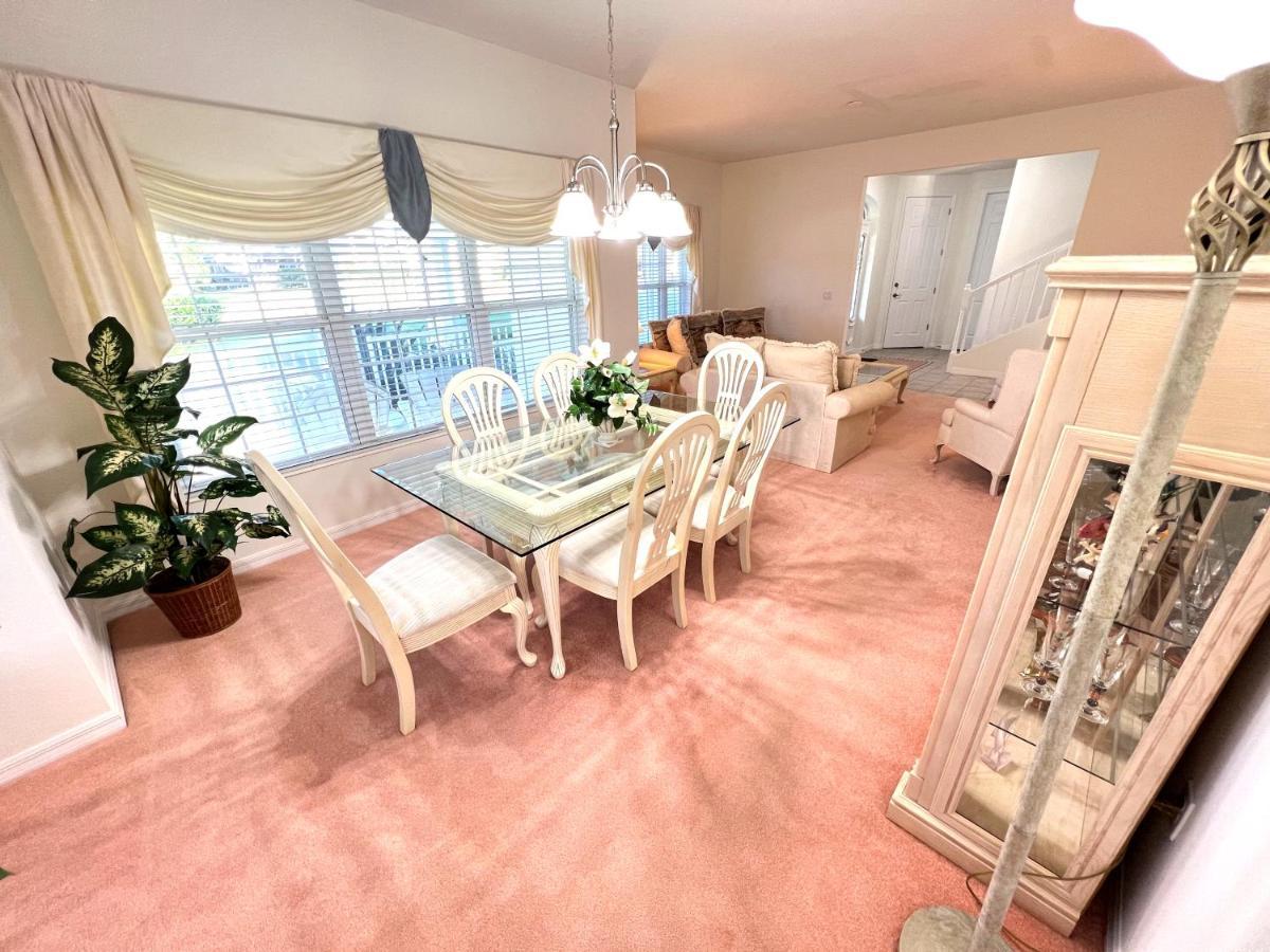 Holiday home Mickey's Lakefront Retreat: Disney-close Luxury With Pool & Hot Tub Orlando