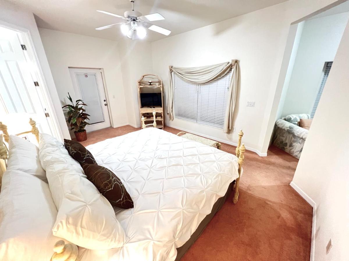 Holiday home Mickey's Lakefront Retreat: Disney-close Luxury With Pool & Hot Tub *