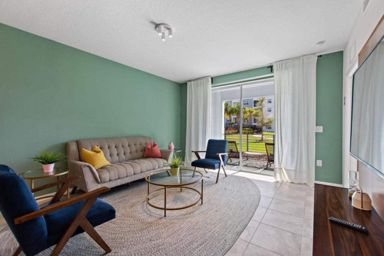 Storey By Shine * Orlando