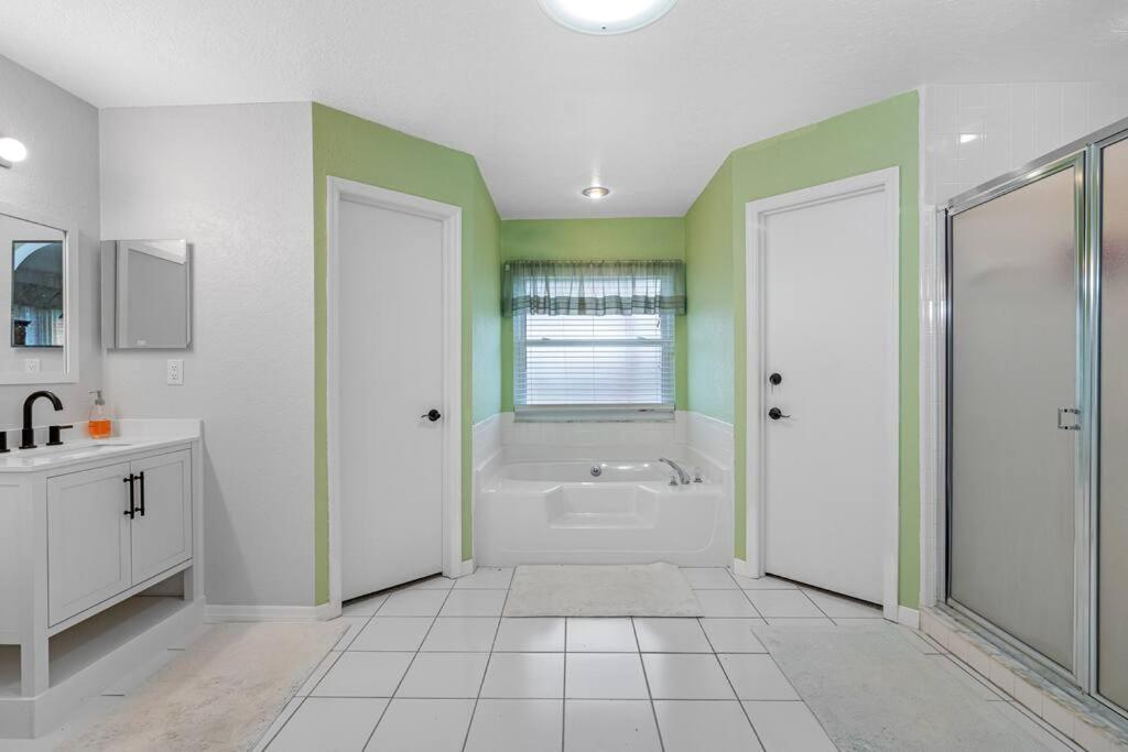 Cloud Castles - Arcade, Themed Room, Pool, And More Near Orlando
