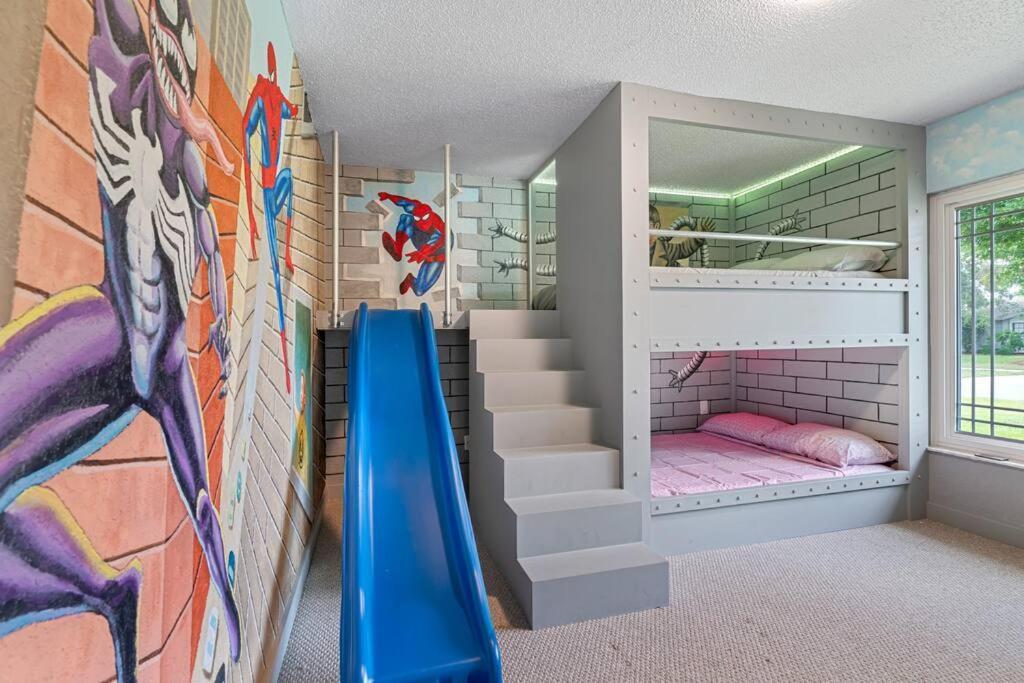 Cloud Castles - Arcade, Themed Room, Pool, And More Near Holiday home