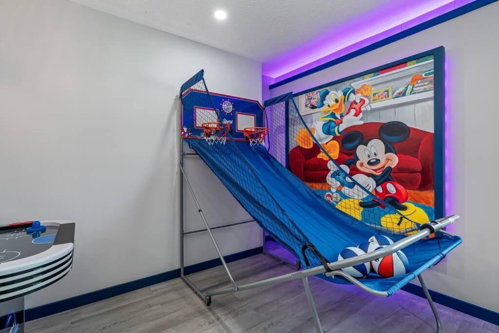 Cloud Castles - Arcade, Themed Room, Pool, And More Near Holiday home *