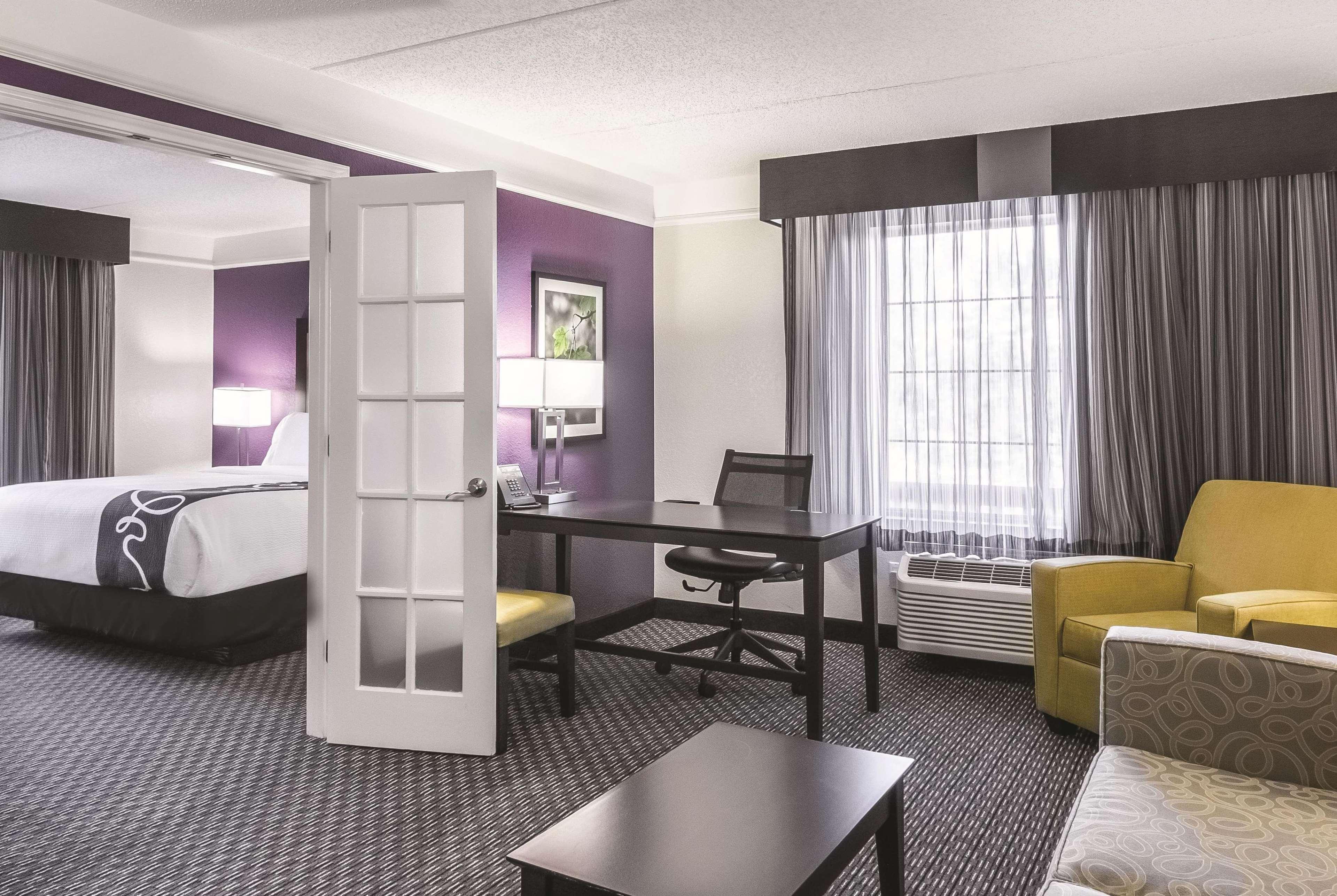 Hotel La Quinta By Wyndham Airport North