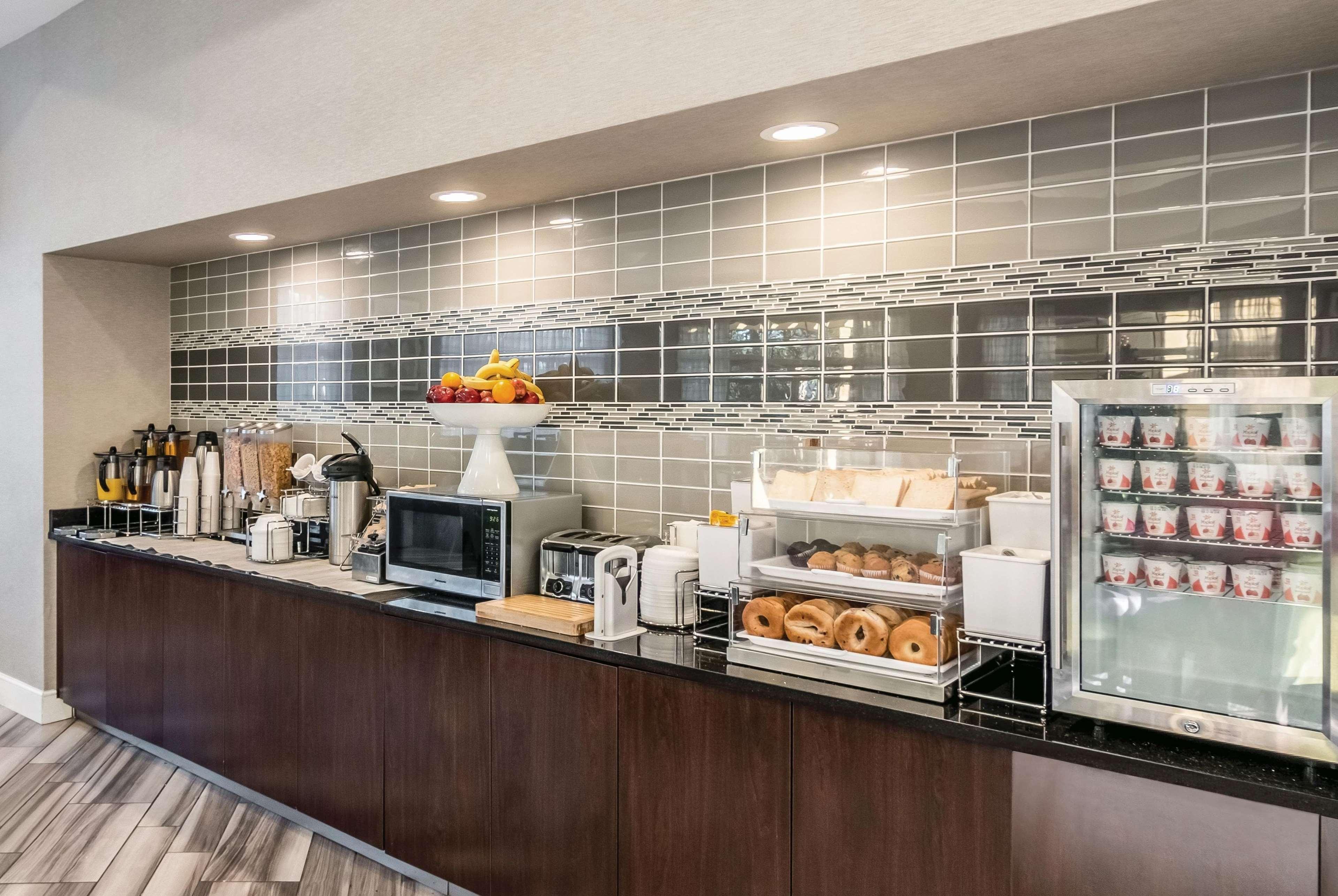 Hotel La Quinta By Wyndham Airport North