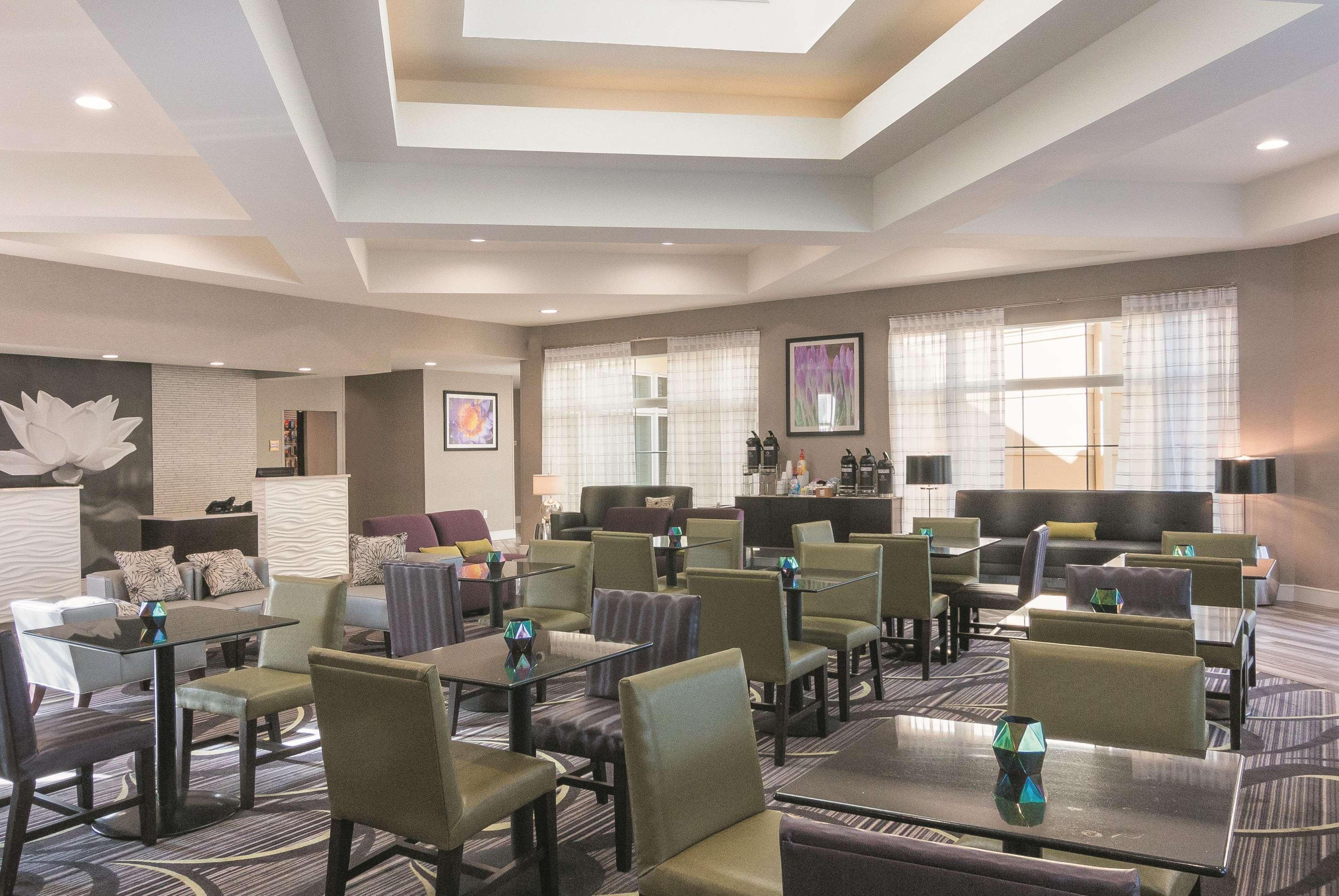 Hotel La Quinta By Wyndham Airport North 3*
