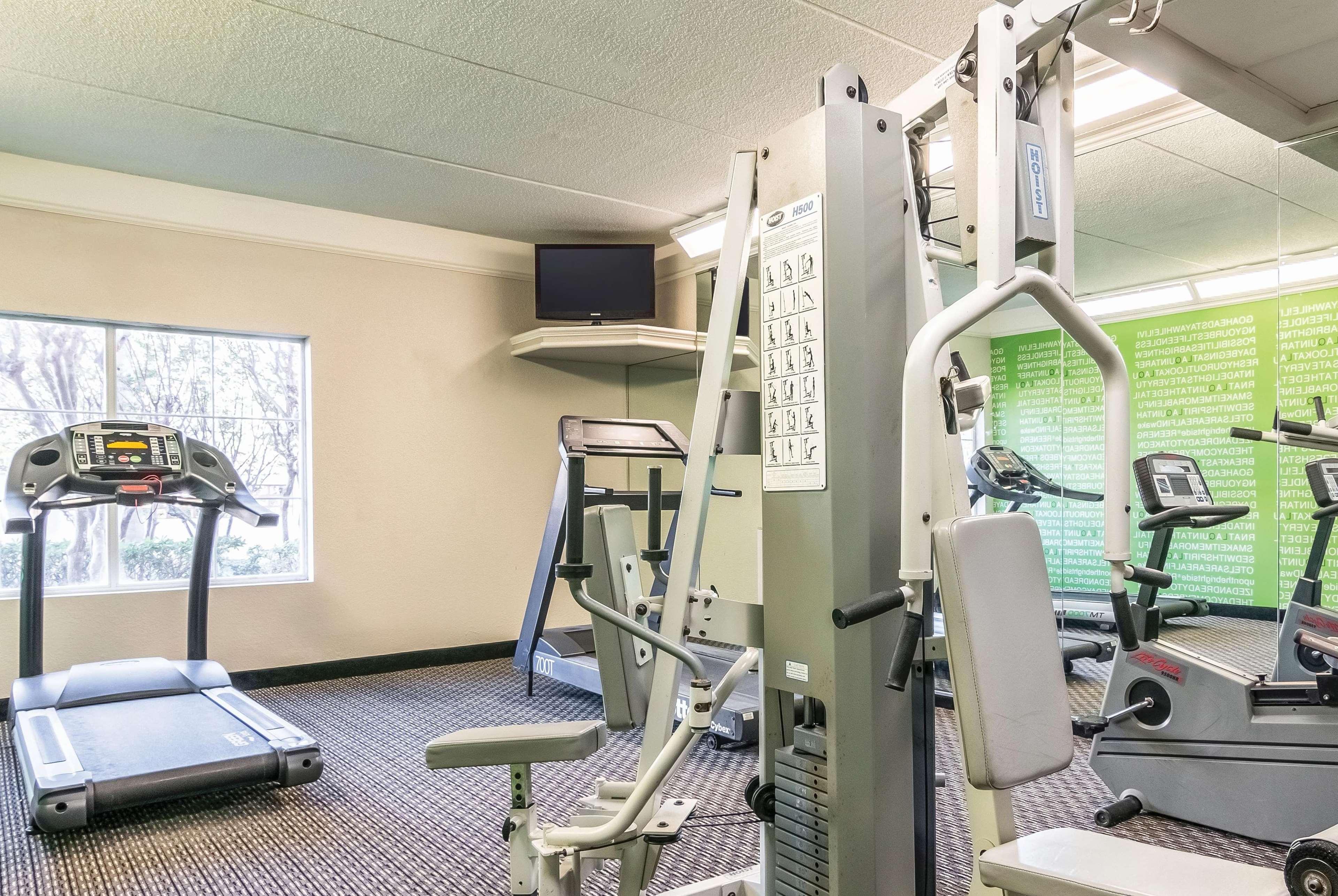La Quinta By Wyndham Airport North Hotel 3*