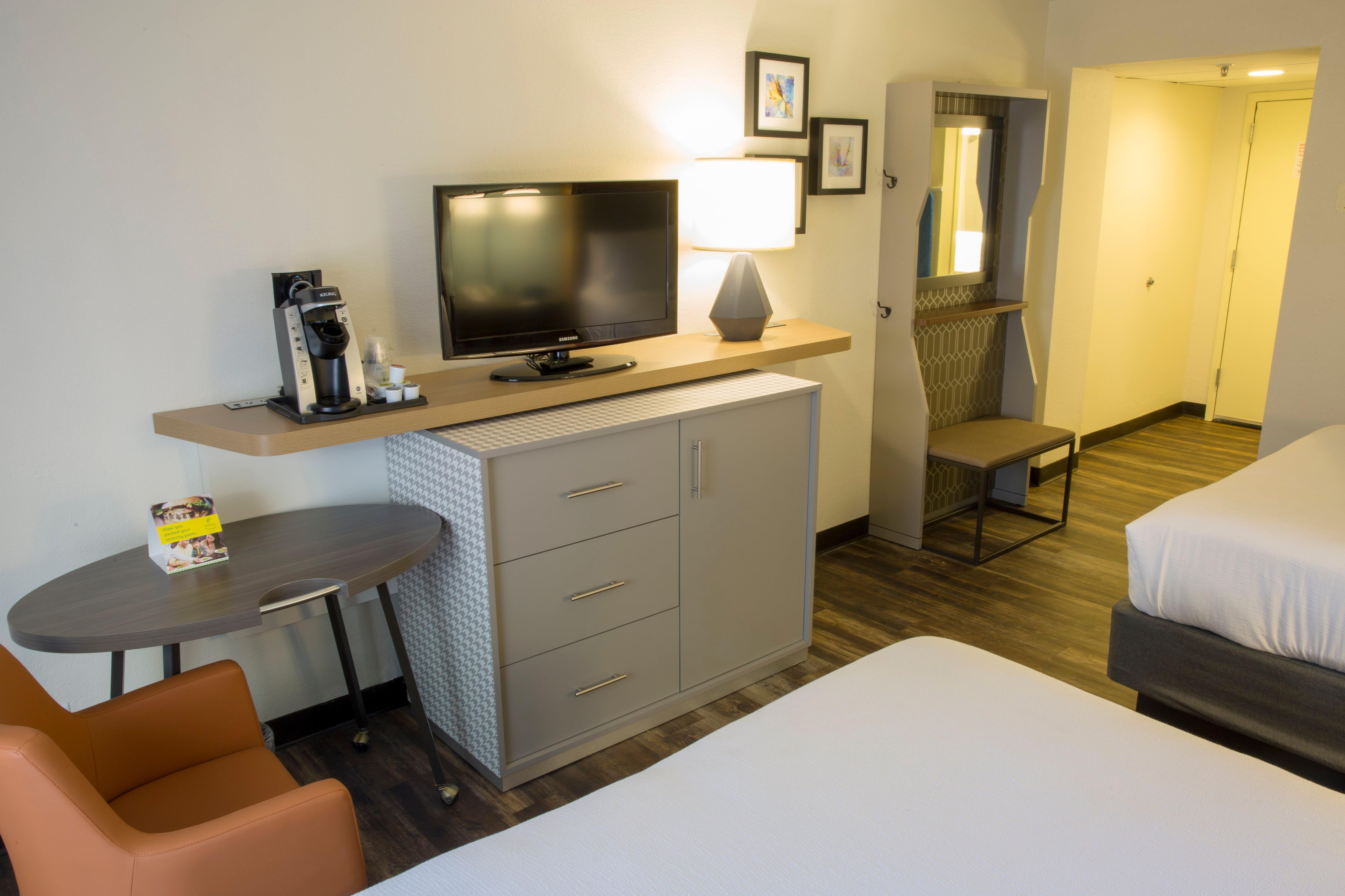 International Airport By Ihg Hotel