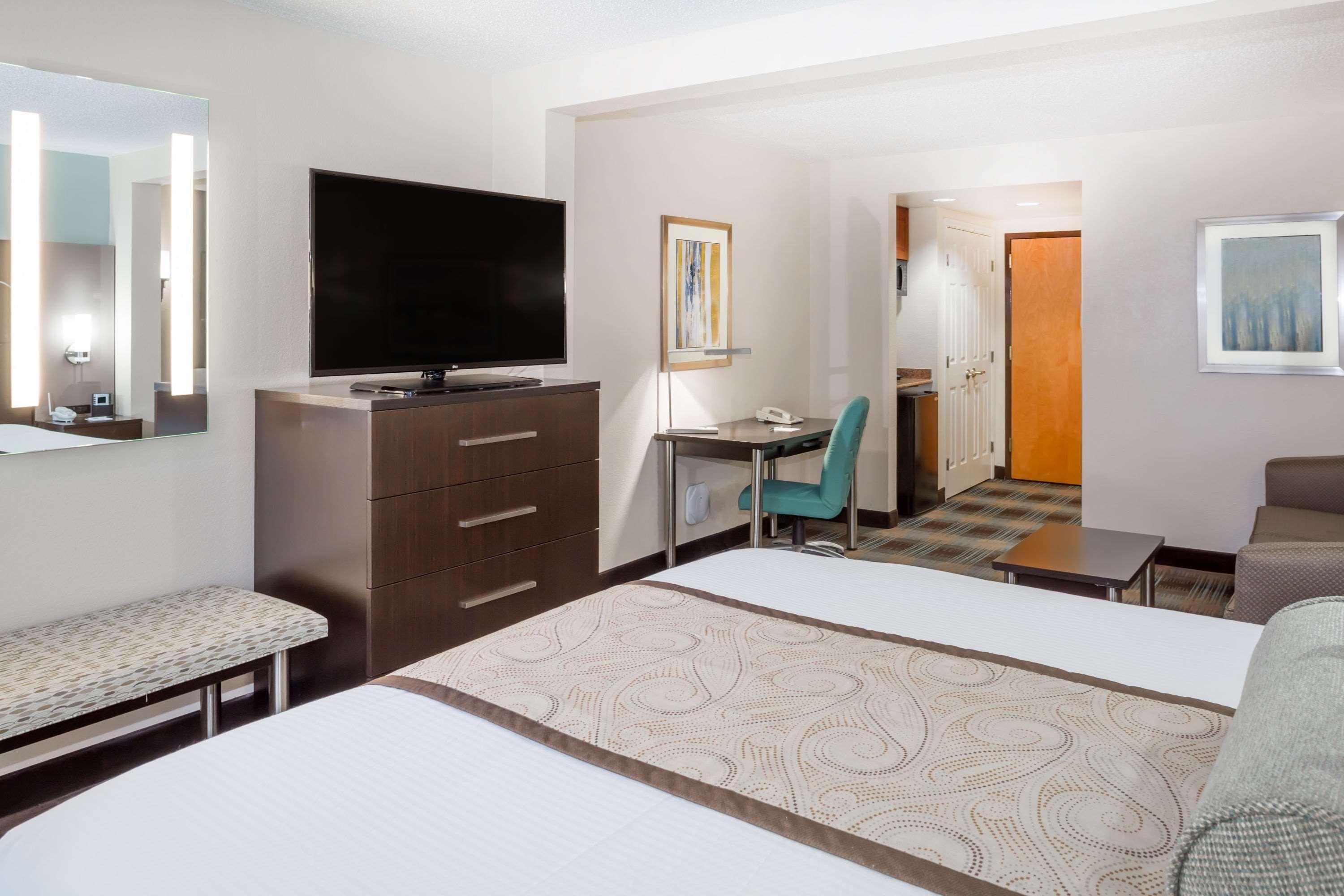 Wingate By Wyndham - International Airport- Free Hot Breakfast Hotel Orlando
