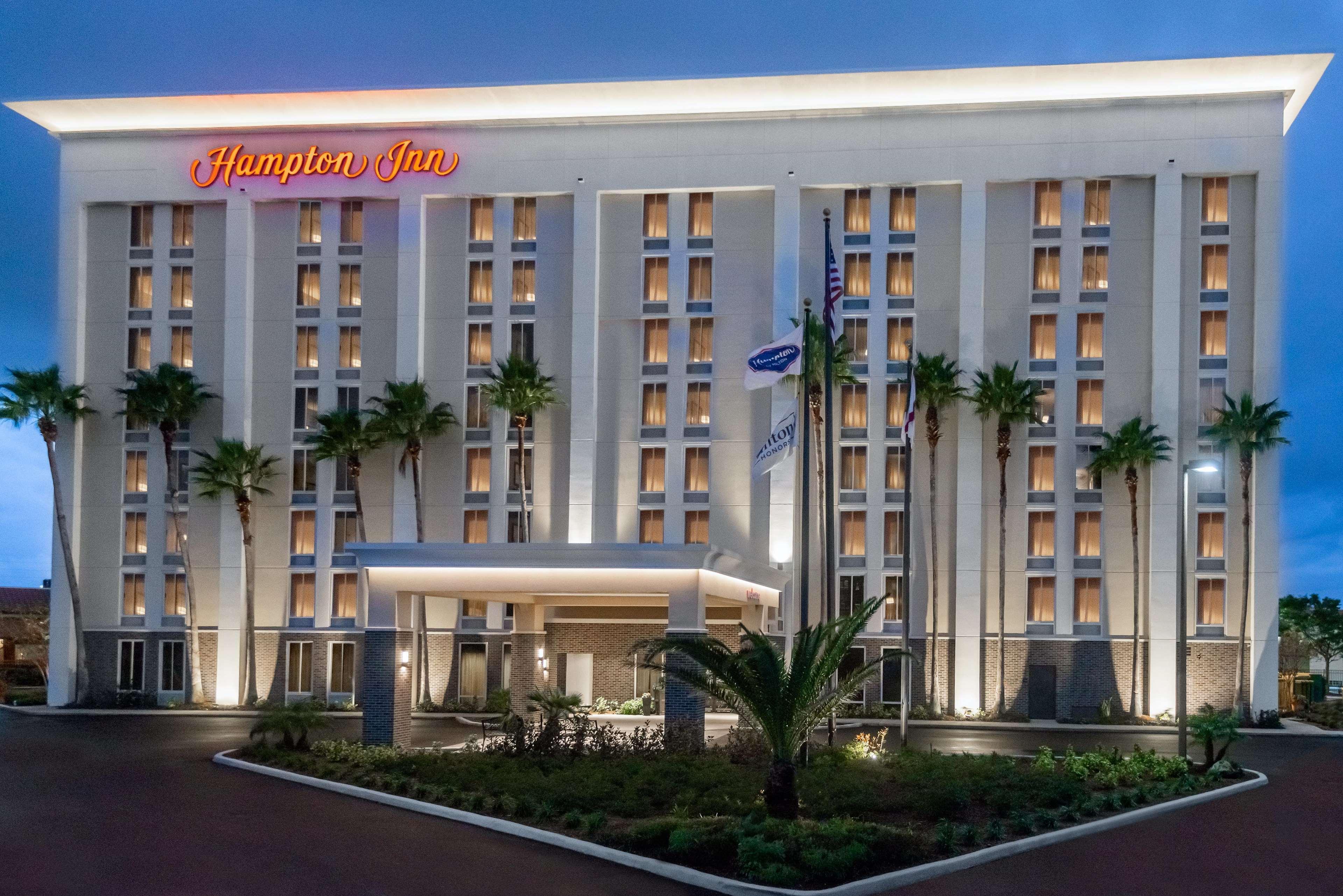 Hampton Near Universal Blv/international Dr 3*