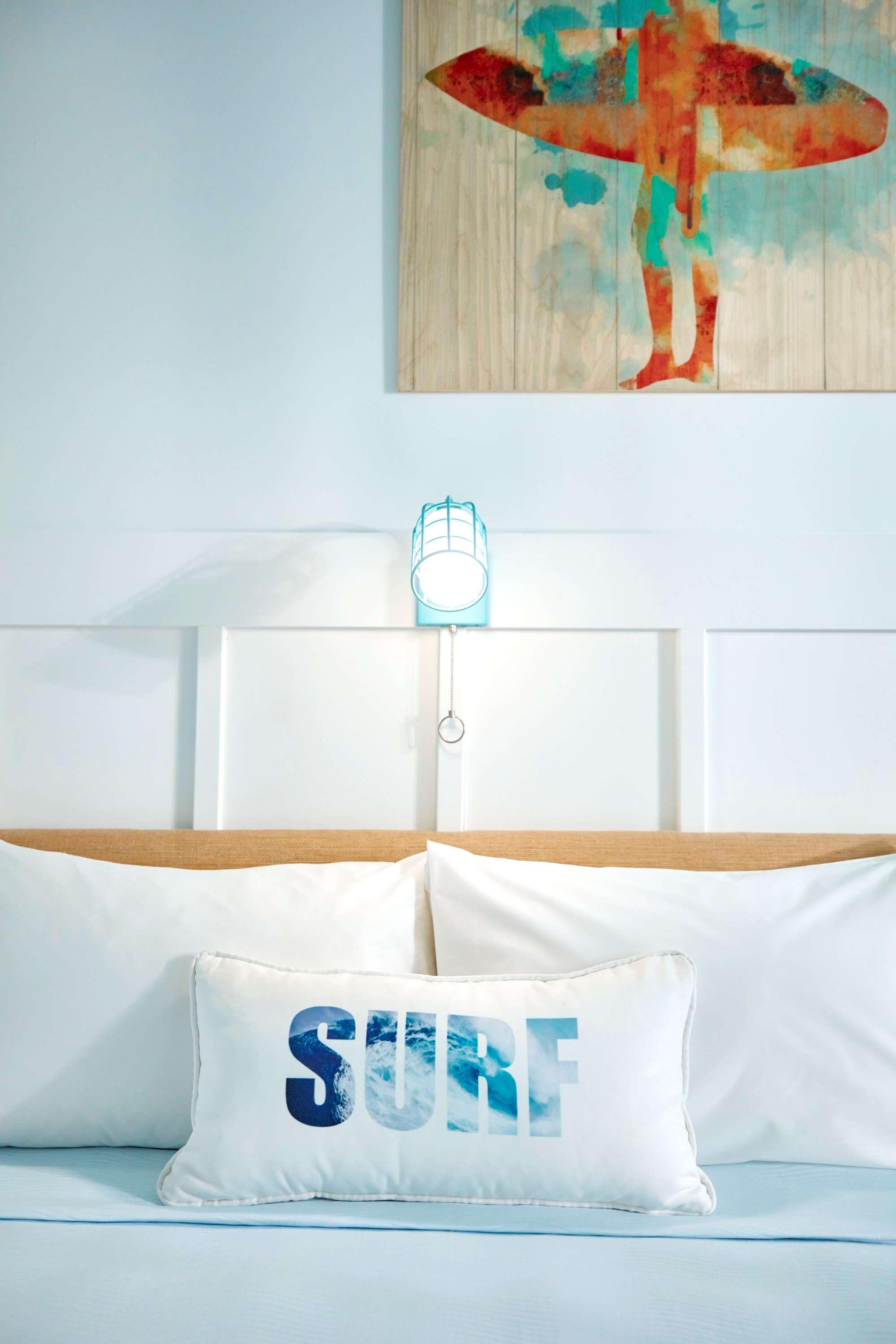 Universal's Endless Summer - Surfside And 3*