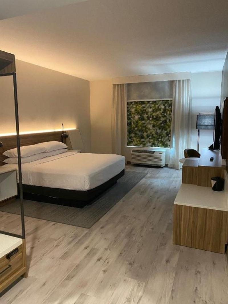Wyndham Garden Airport - Free Airport Shuttle Hotel Orlando