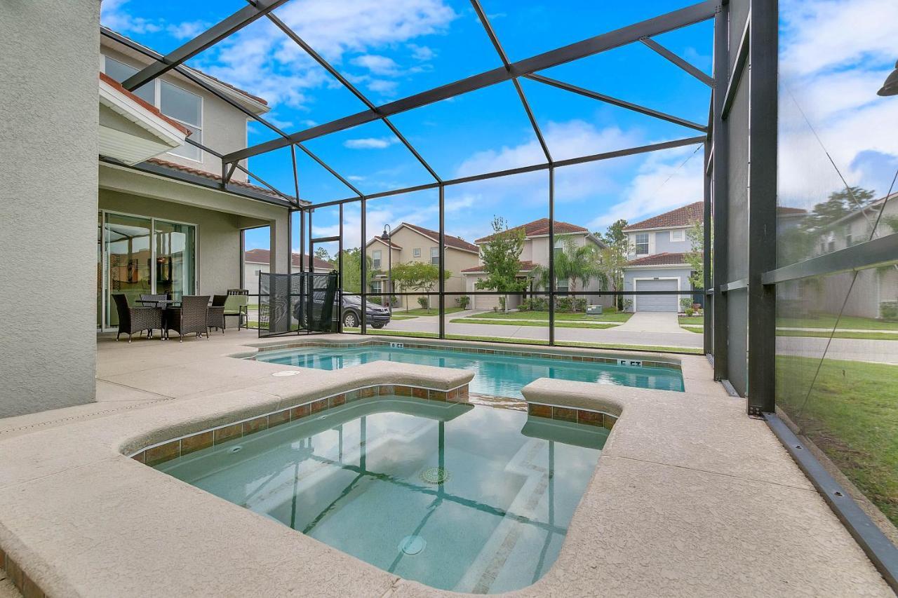 5 Bedrooms - 5 Bathrooms - Paradise Palms 2948 Bp