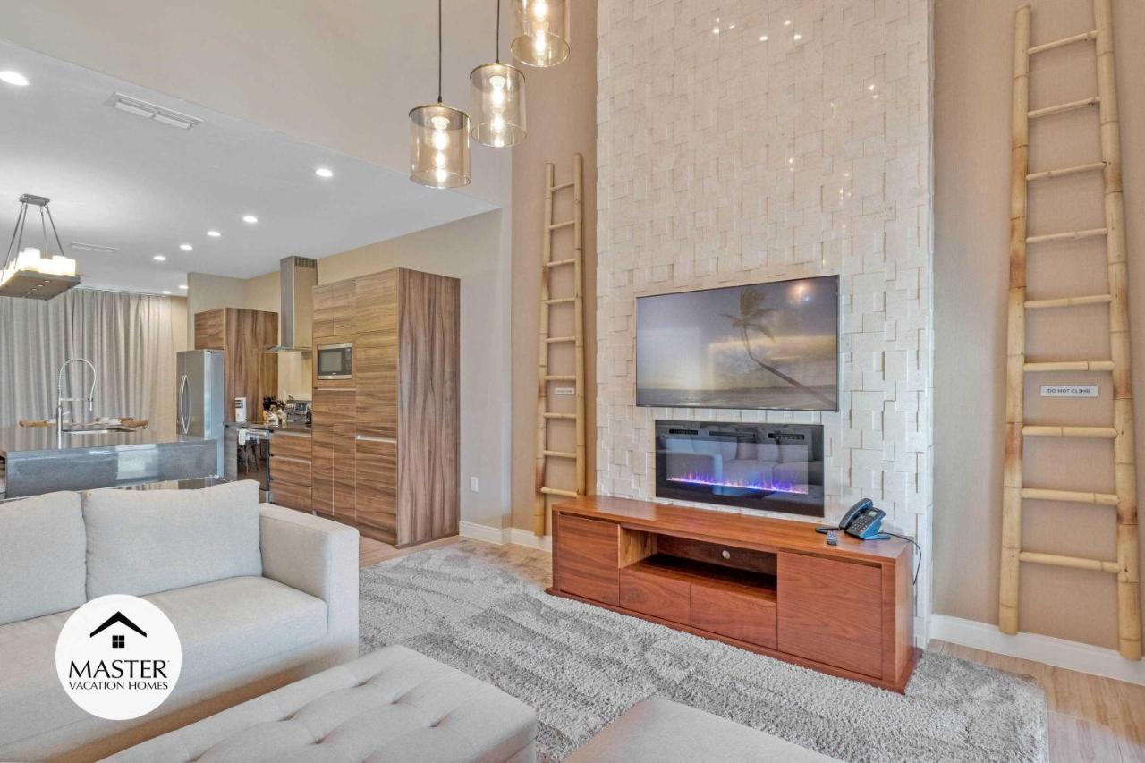 4 Bedrooms- 4,5 Bathrooms- Magic Village 7466 Bd Holiday home
