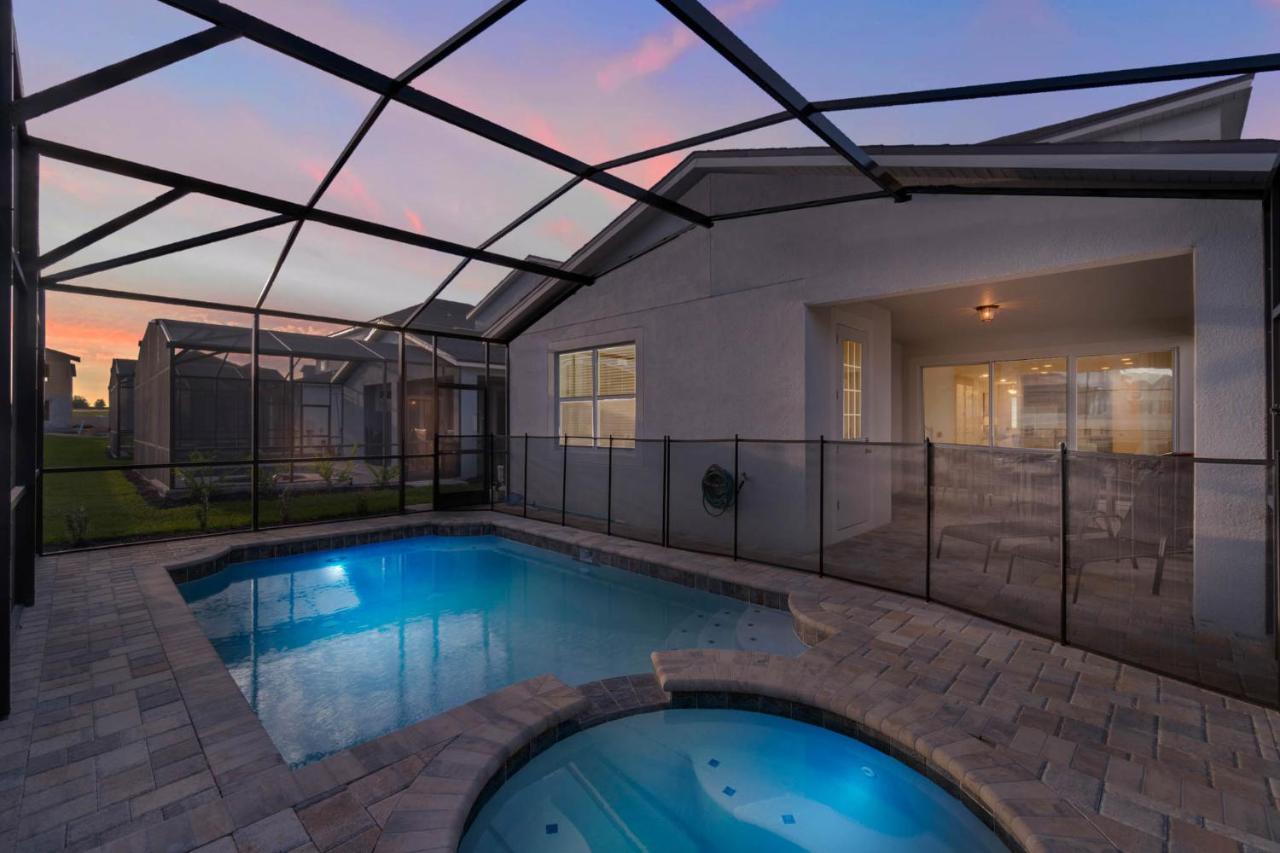 5 Bedrooms - 5,5 Bathrooms - Solara 9026 Pc Holiday home *