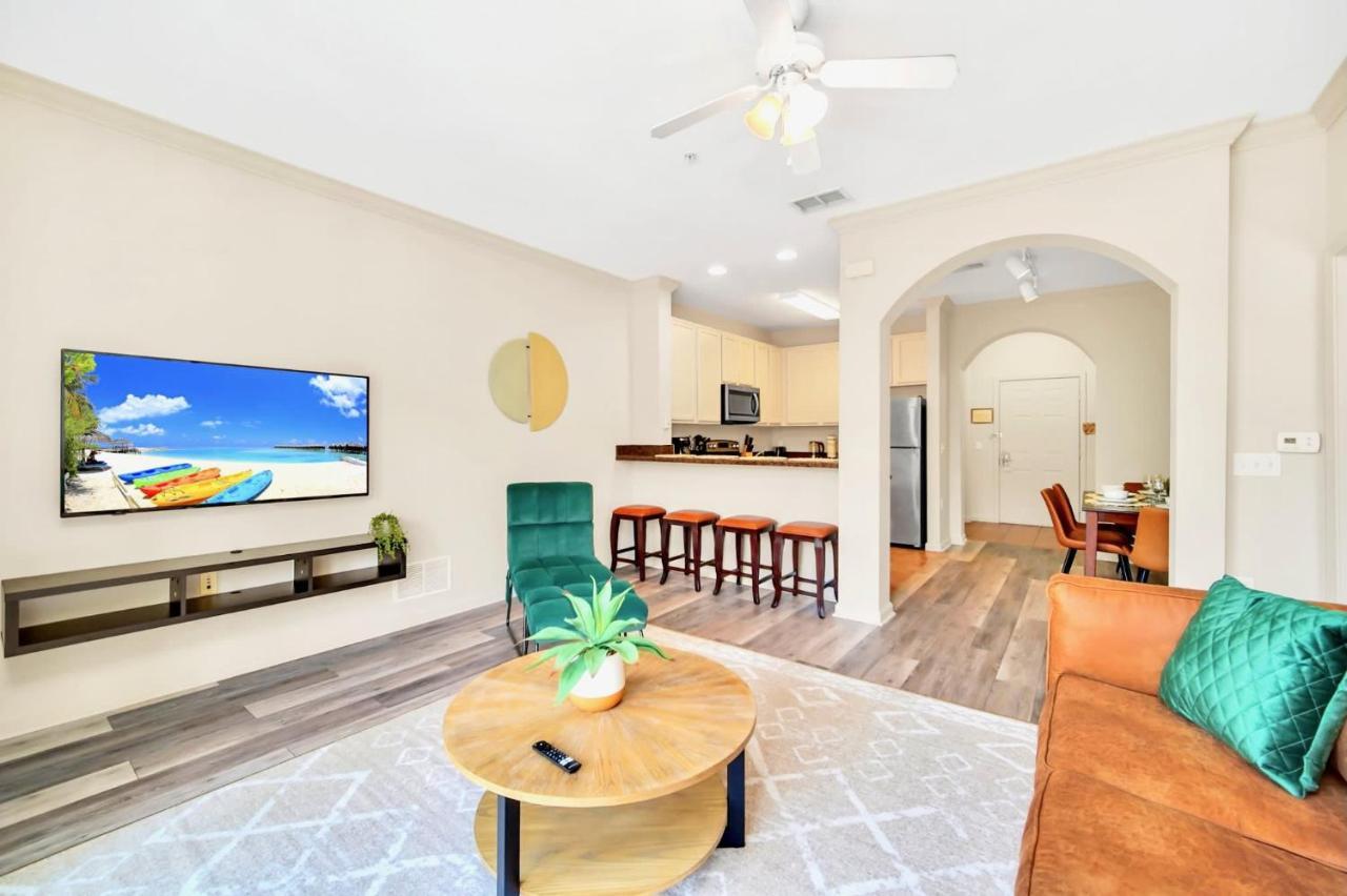 3br With Pool And Hot Tub Close To Holiday home