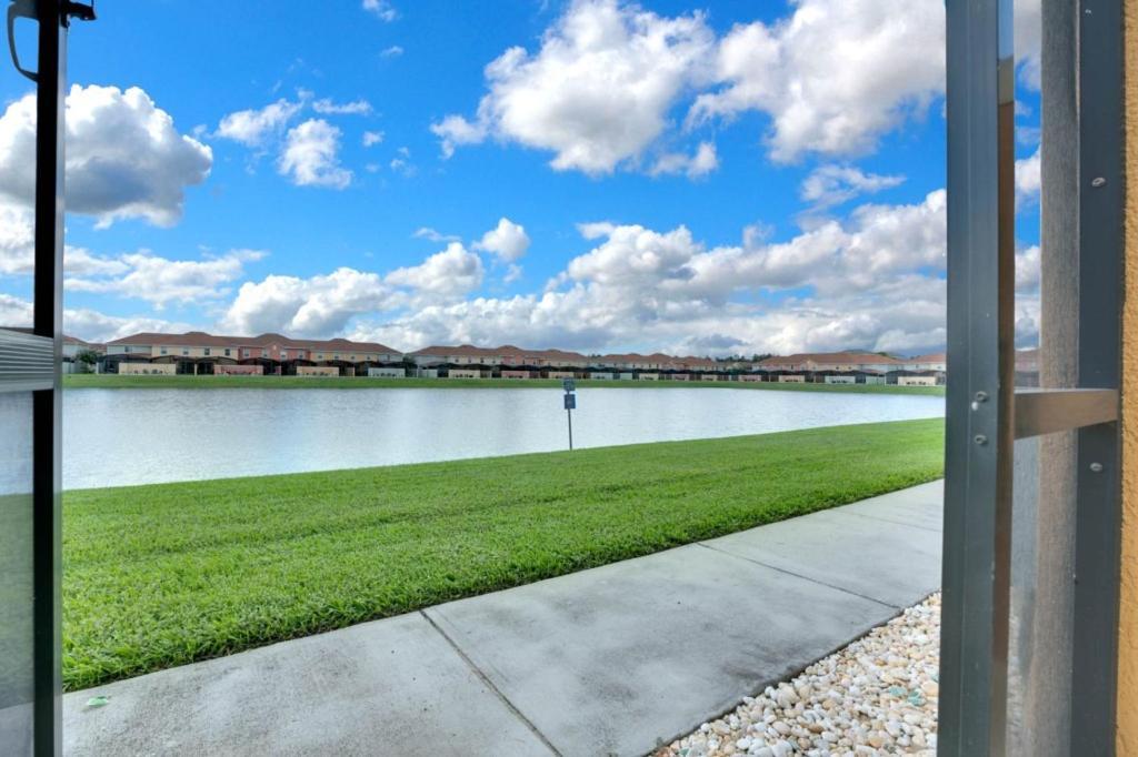 4 Bedrooms - 3 Bathrooms - Paradise Palms 8881 Cp Holiday home *