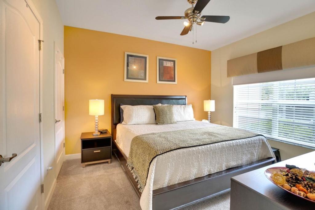 Holiday home 4 Bedrooms - 3 Bathrooms - Paradise Palms 8881 Cp