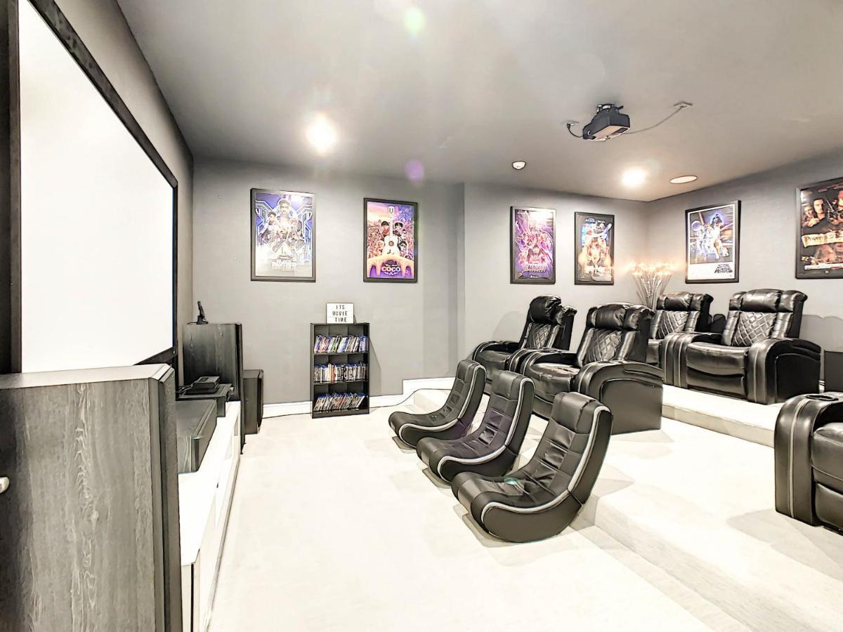 Stunning 11 Bedroom Themed House With Huge Pool Near Disney Holiday home Orlando