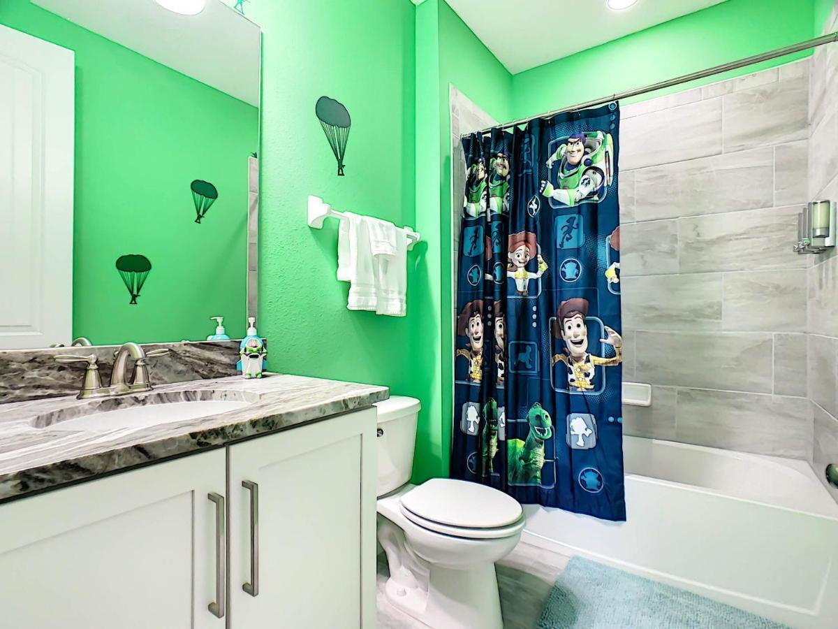 Stunning 11 Bedroom Themed House With Huge Pool Near Disney * Orlando