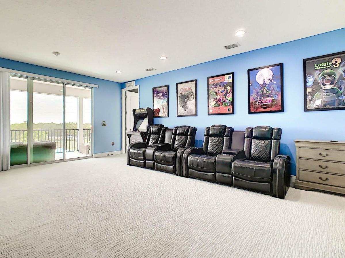 Holiday home Stunning 11 Bedroom Themed House With Huge Pool Near Disney *