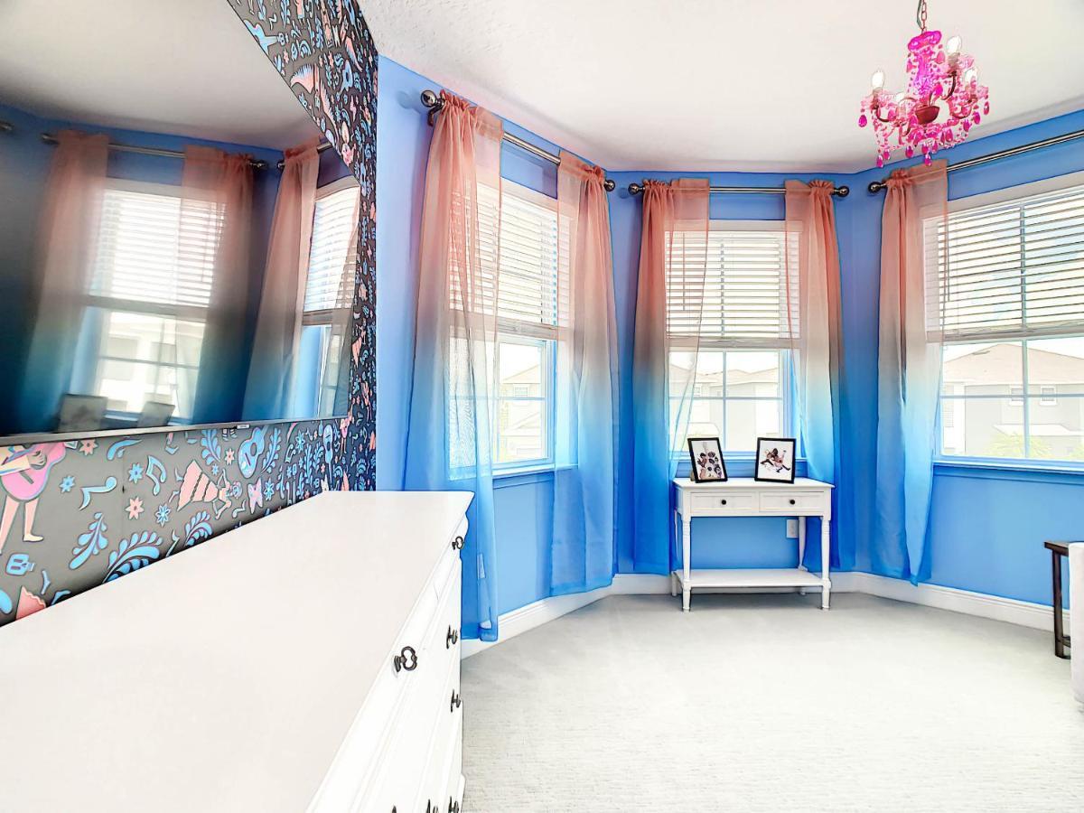 Stunning 11 Bedroom Themed House With Huge Pool Near Disney Orlando