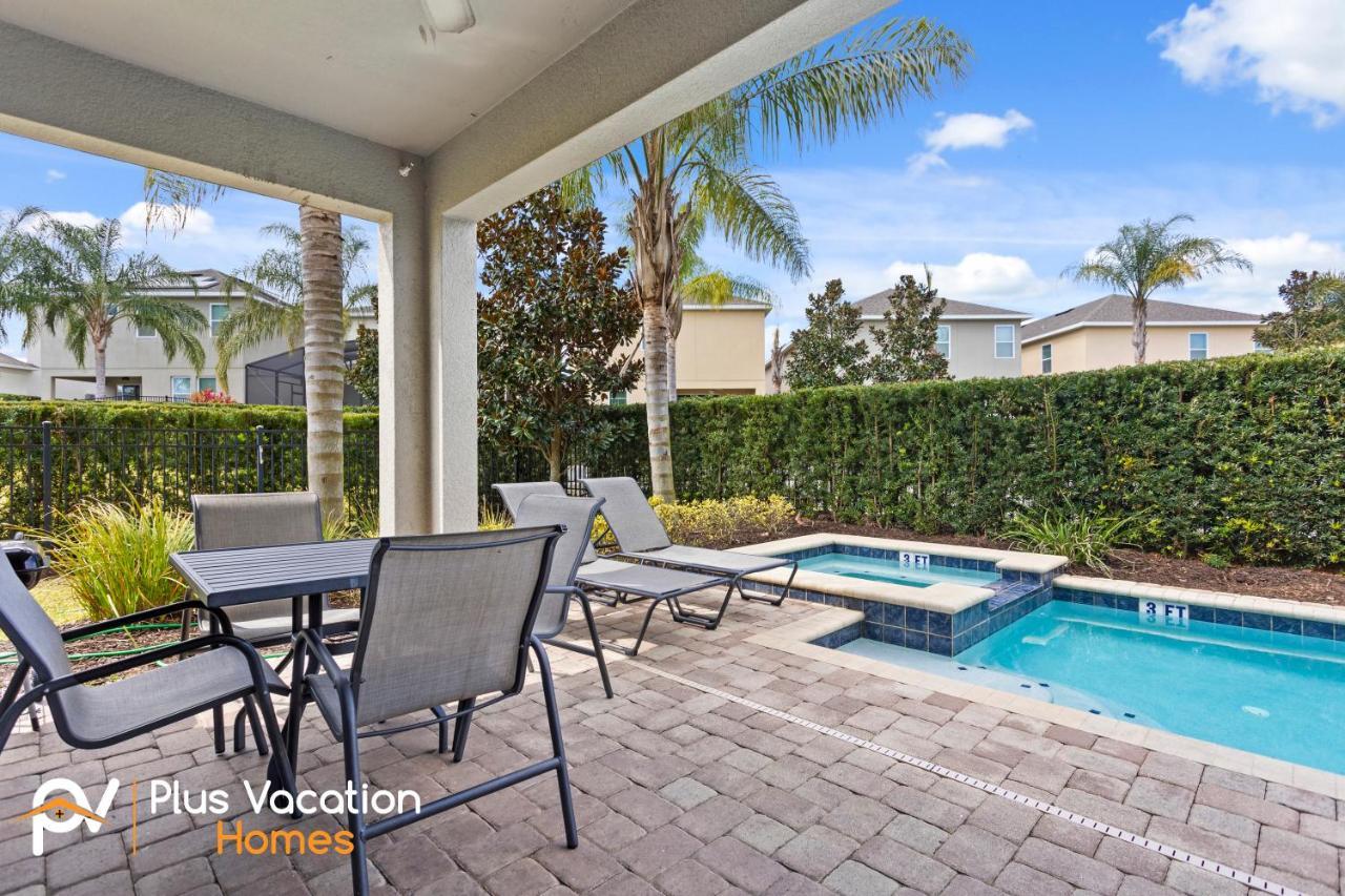 7541-luxury By Pool Hot Tub *