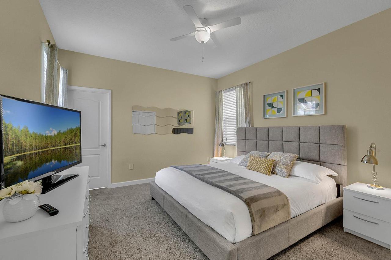 5 Bedrooms - 5 Bathrooms - Paradise Palms 2948 Bp *