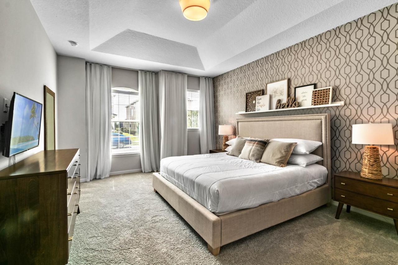5 Bedrooms - 5,5 Bathrooms - Solara 1760 Sp