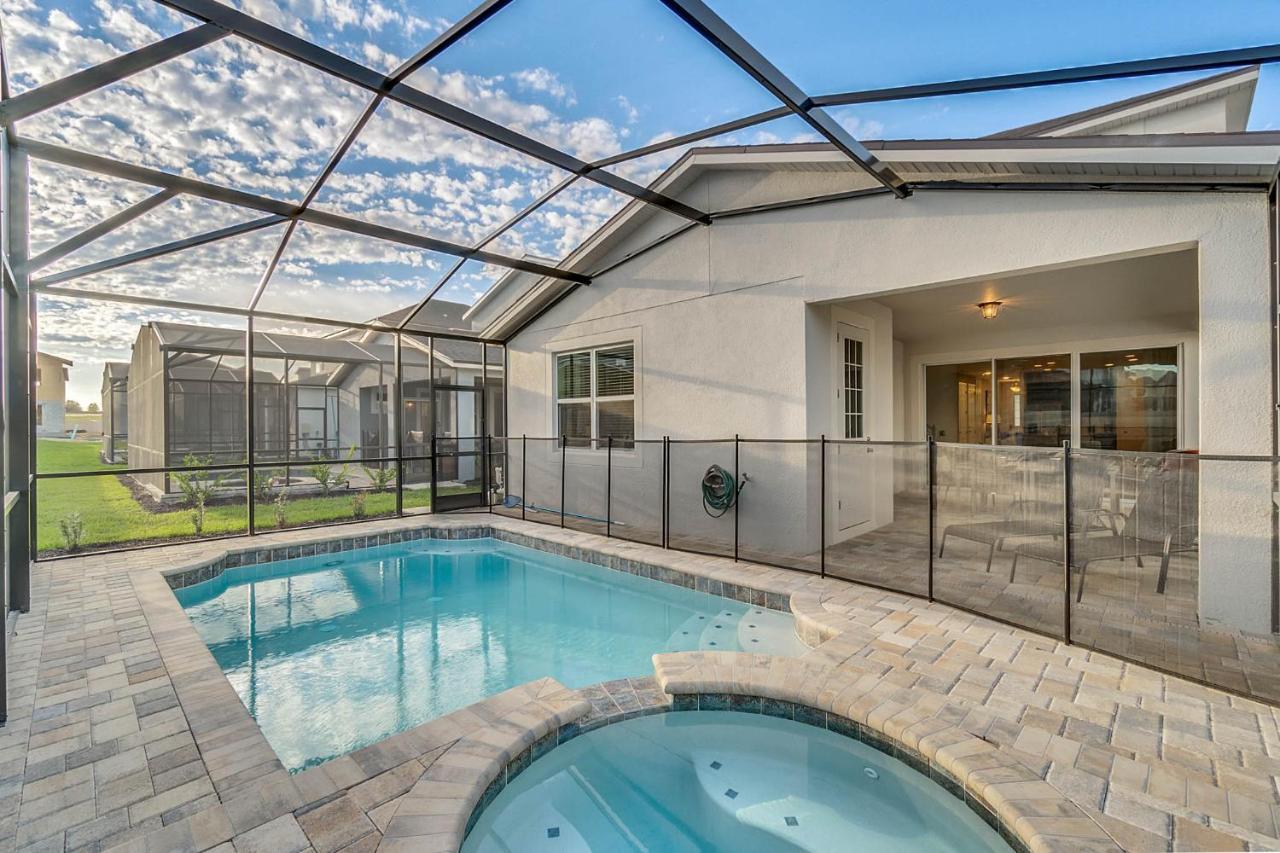 5 Bedrooms - 5,5 Bathrooms - Solara 9026 Pc