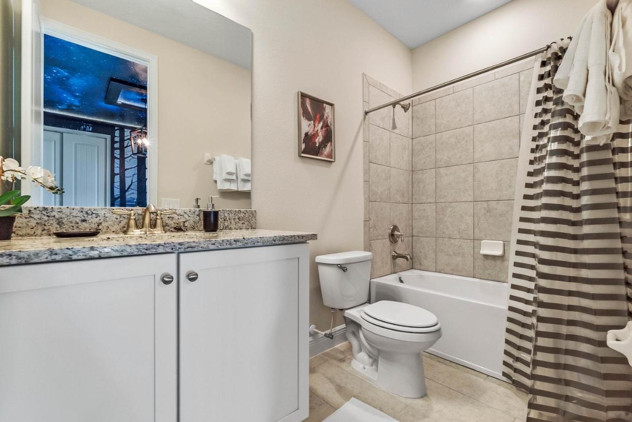 6 Bedrooms - 6 Bathrooms - Encore 7767 Wd Orlando
