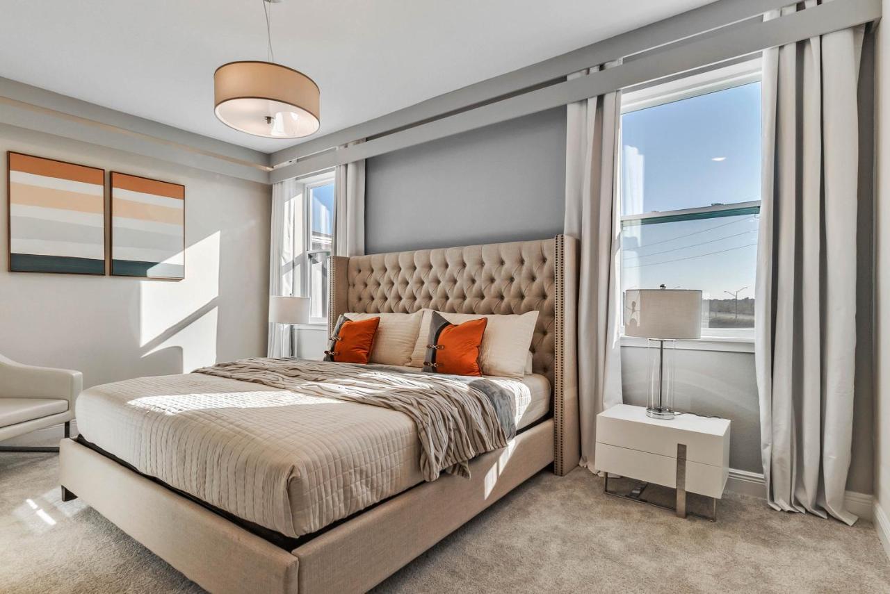 6 Bedrooms - 6 Bathrooms - Encore 7767 Wd