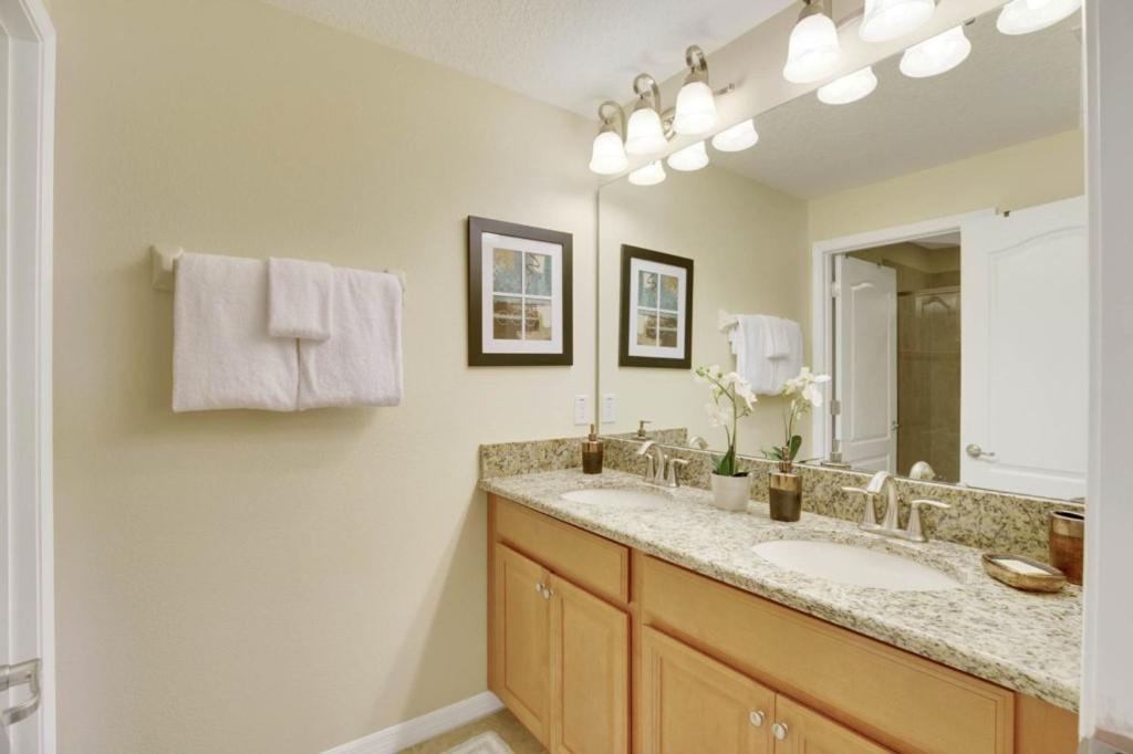 Holiday home 4 Bedrooms - 3 Bathrooms - Paradise Palms 8881 Cp Orlando