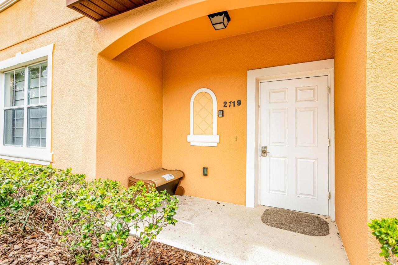 Modern Retreat At Regal Oaks Orlando