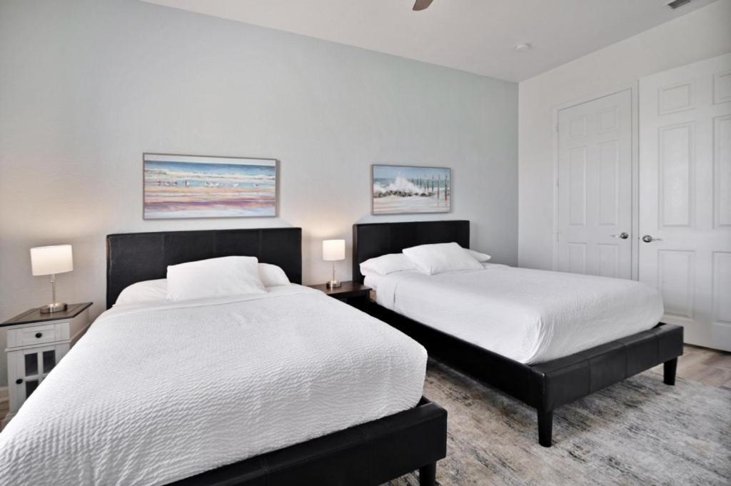 Apartment 3 Bed Penthouse Near Convention Center! Orlando