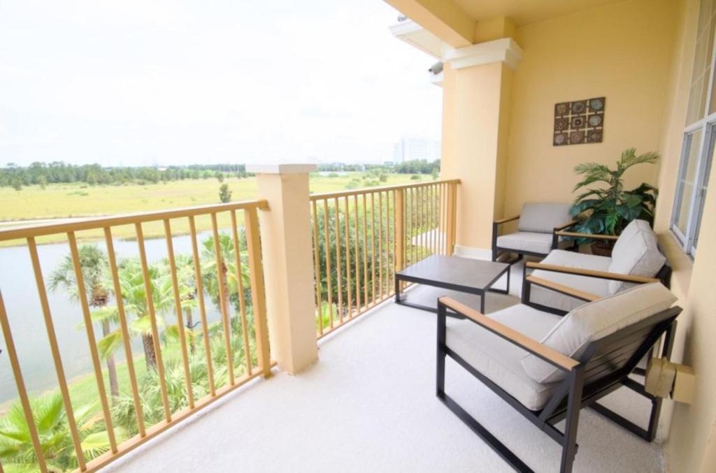 Apartment Penthouse View 3 Bed Convention Center
