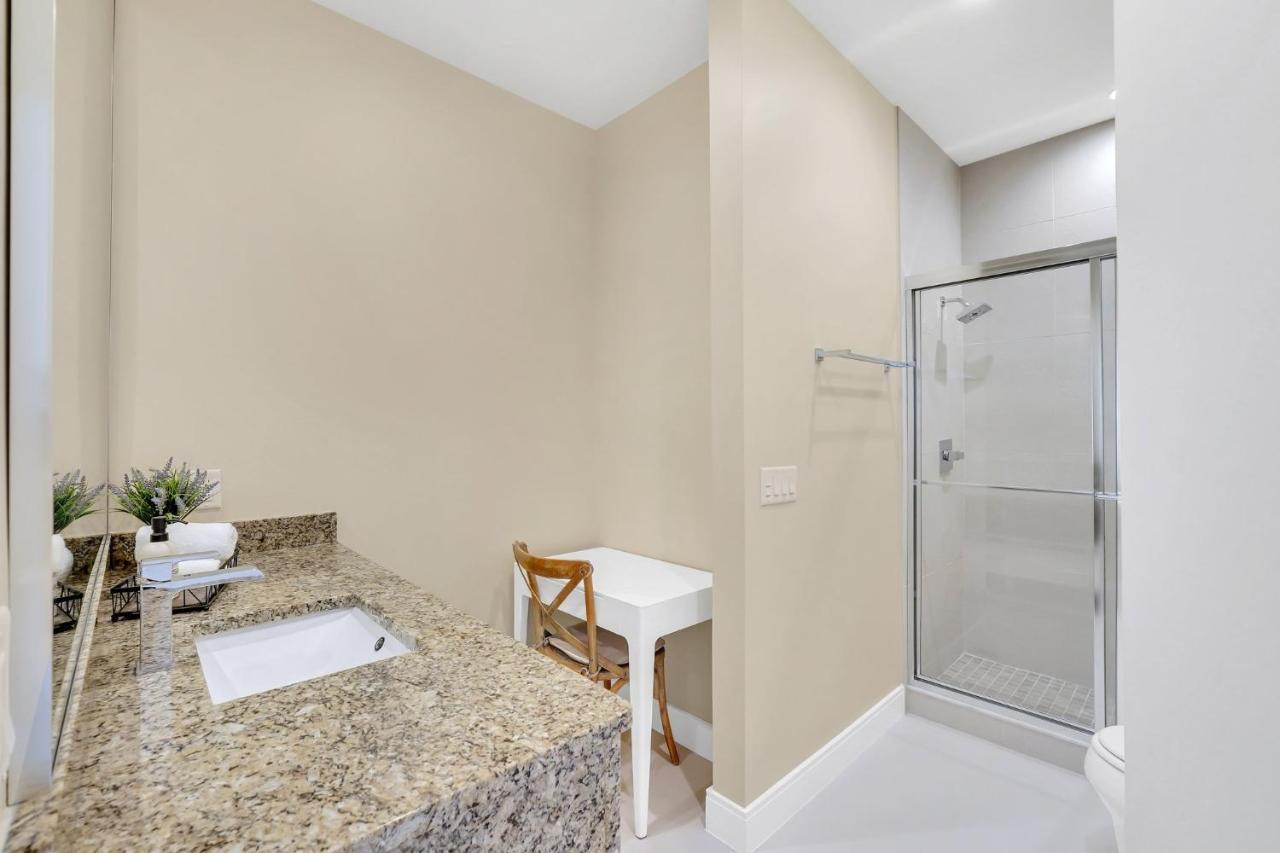 Villa Luxury Less Than A Mile From Disneyworld -bonus Elevator- Orlando