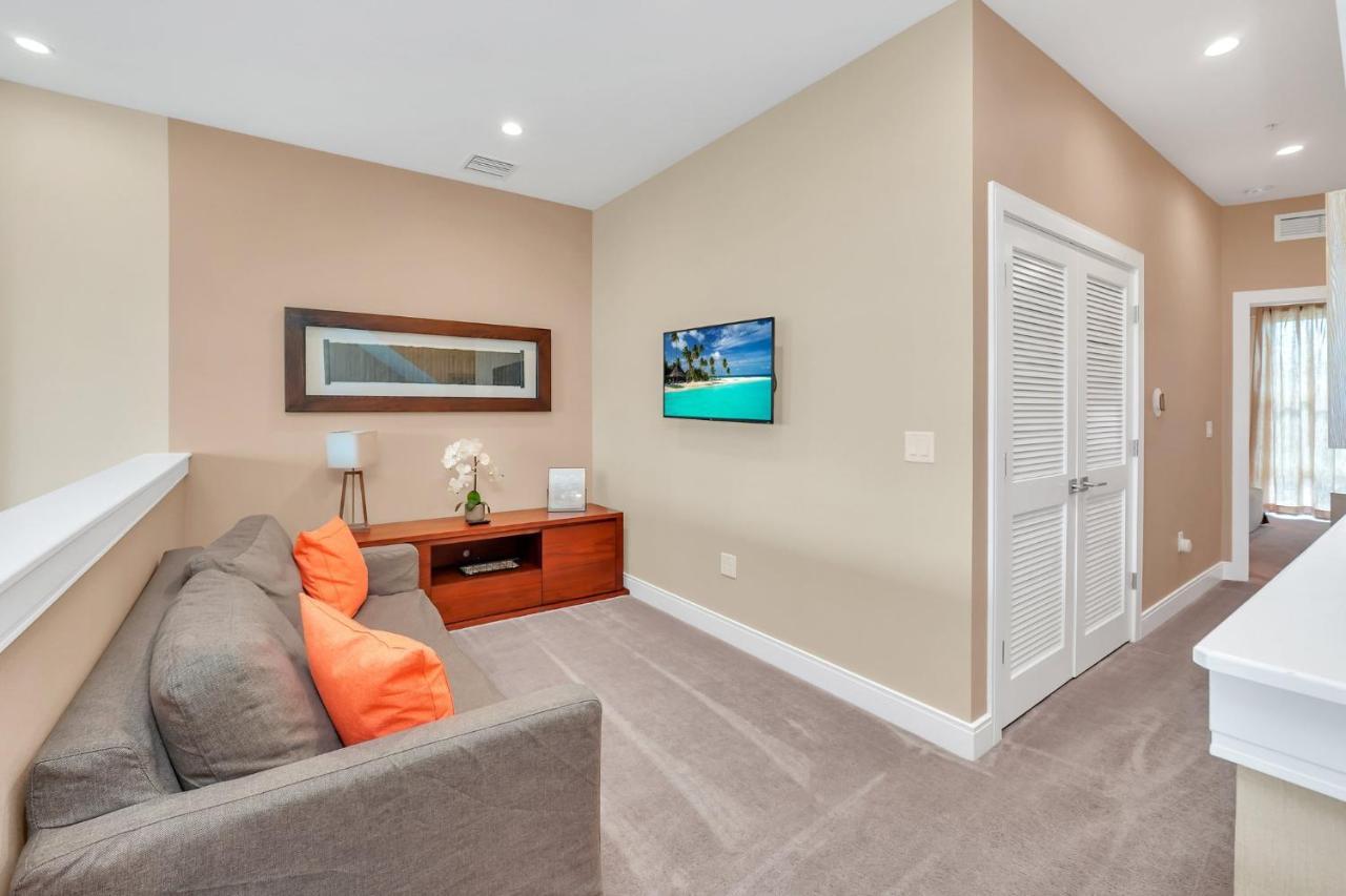 Luxury Less Than A Mile From Disneyworld -bonus Elevator- * Orlando