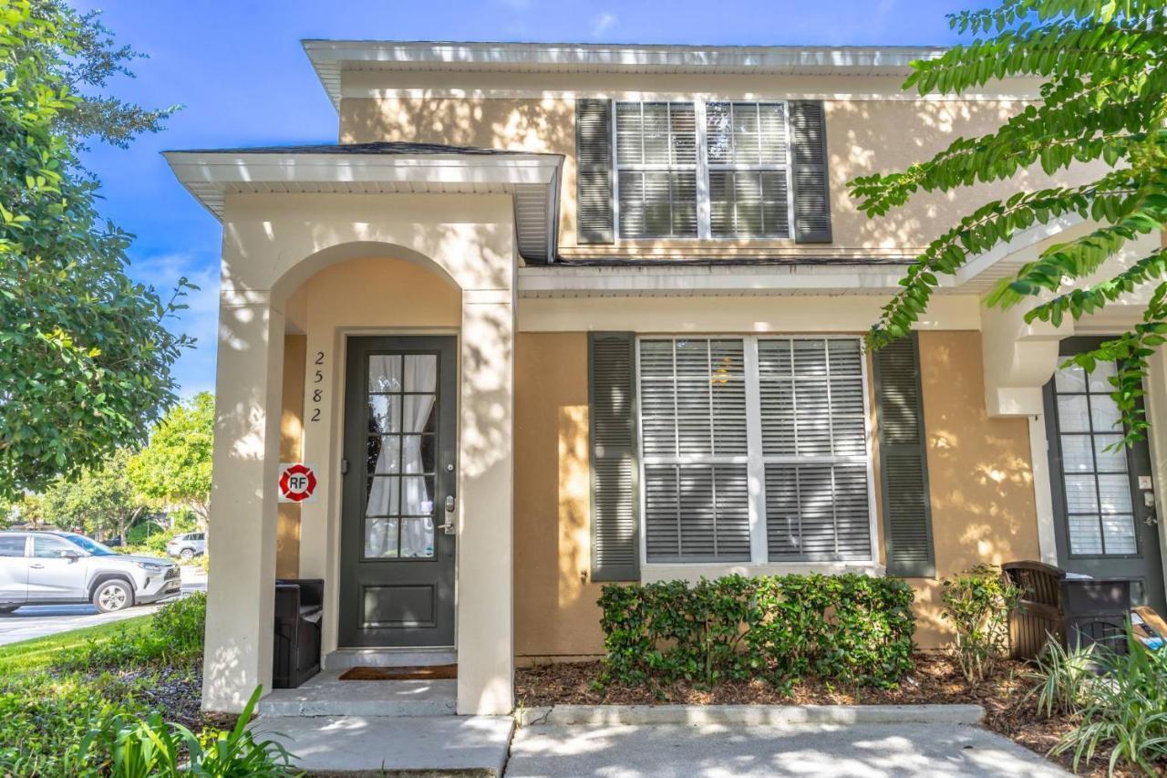 2582 Windsor Hills Holiday home