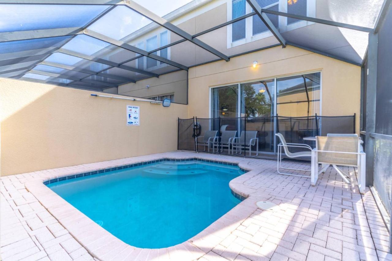 2582 Windsor Hills *