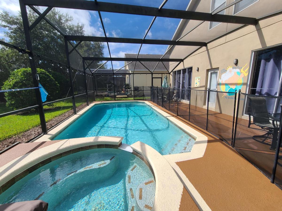 Triton Vacation Pool Near Holiday home