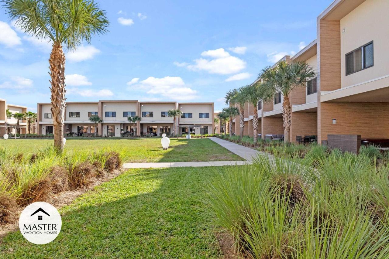 4 Bedrooms- 4,5 Bathrooms- Magic Village 7466 Bd Holiday home Orlando