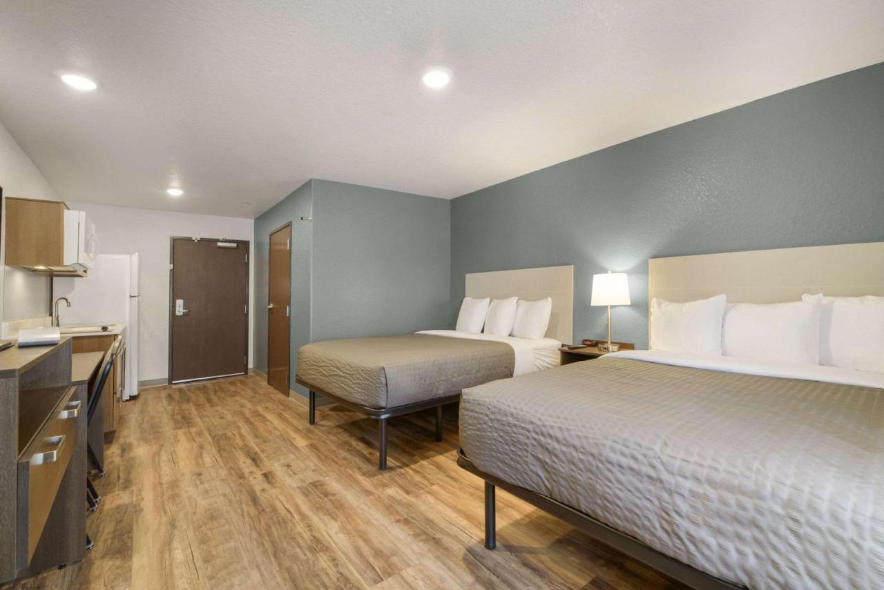 Hotel Woodspring I-4 & Convention Center