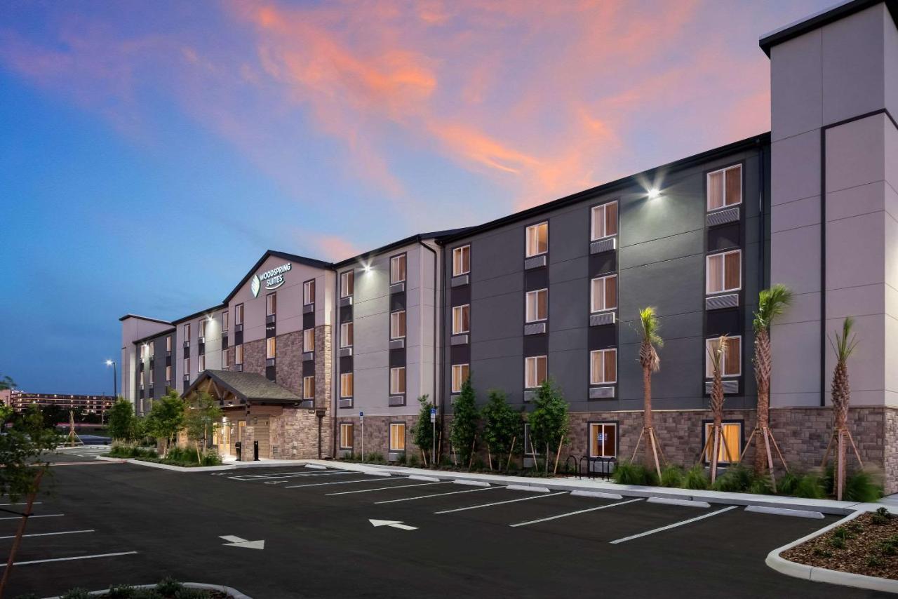 Woodspring I-4 & Convention Center 2*