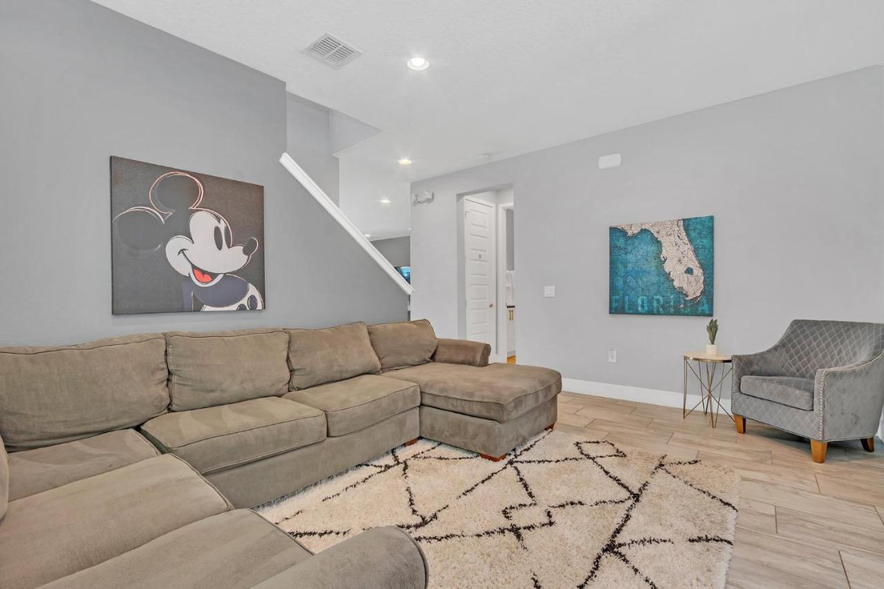 Villa 650 Lasso Drive